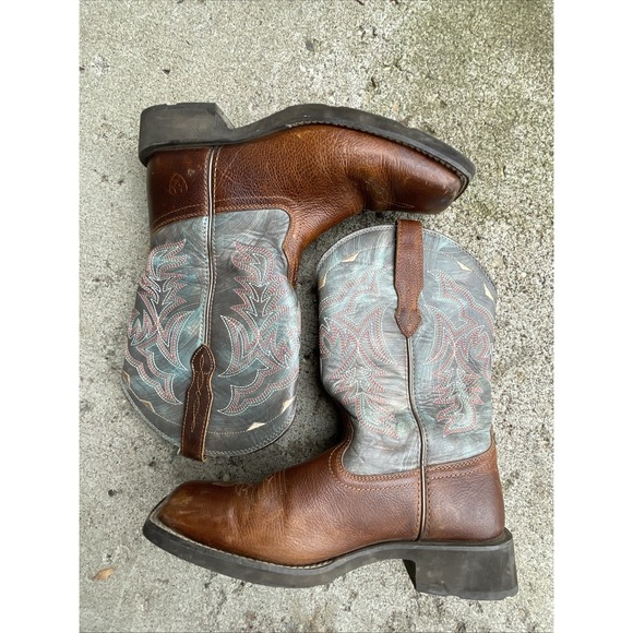 ARIAT WOMEN'S DELILAH WESTERN BOOTS - BROAD SQUARE TOE‎ Women's 8B - Picture 3 of 10